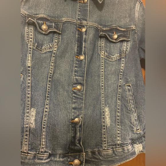 Torrid Classic Medium Wash Denim Jean Trucker Jacket Plus Size 0 Stretch - Picture 6 of 11